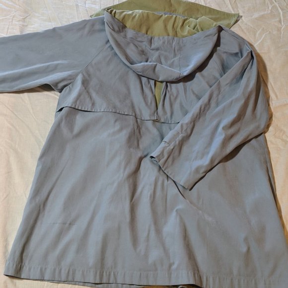 London Fog zippered coat/jacket with hood - Picture 2 of 6